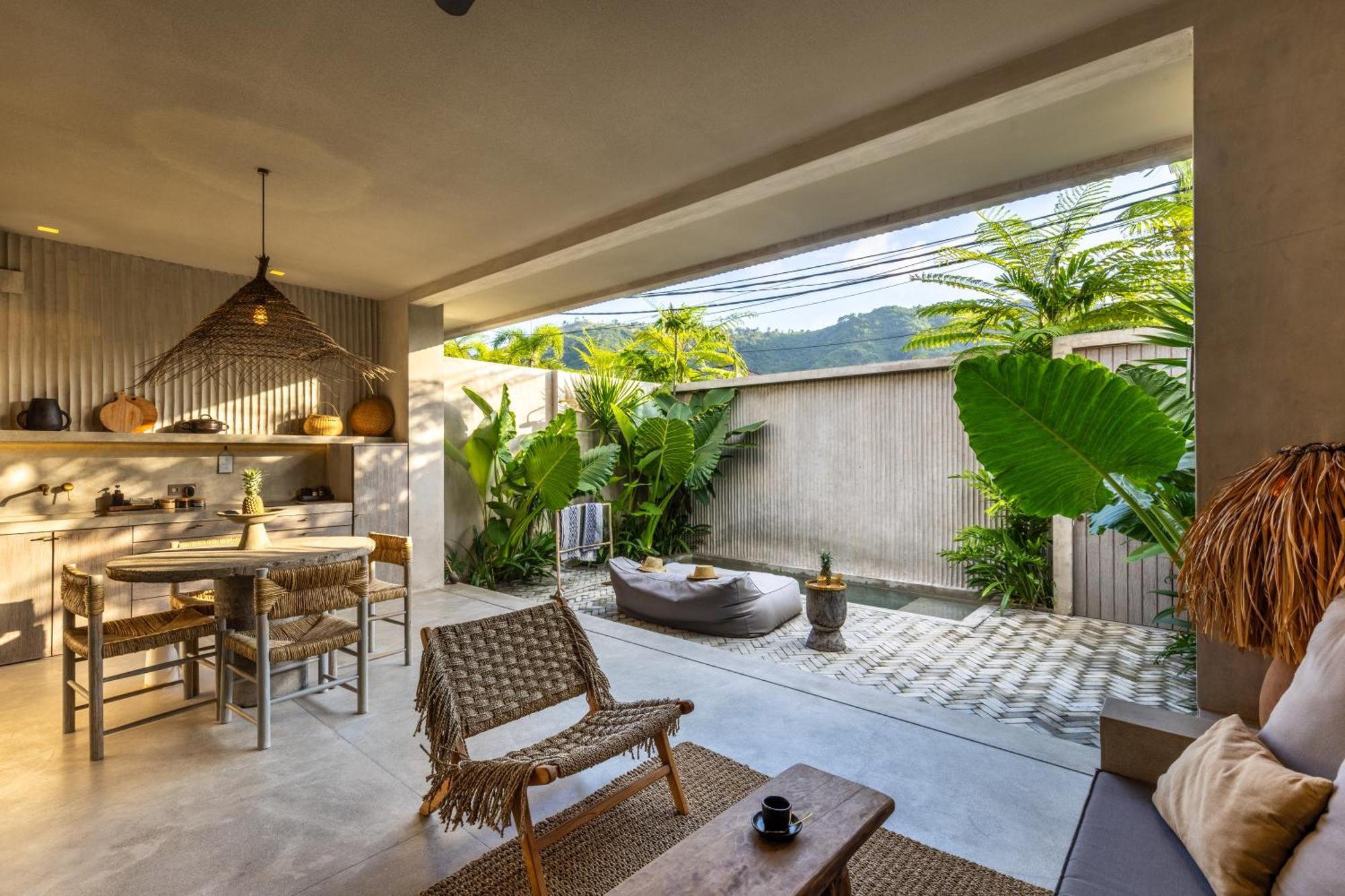 The Konkret Lombok Villa Kuta  Buitenkant foto